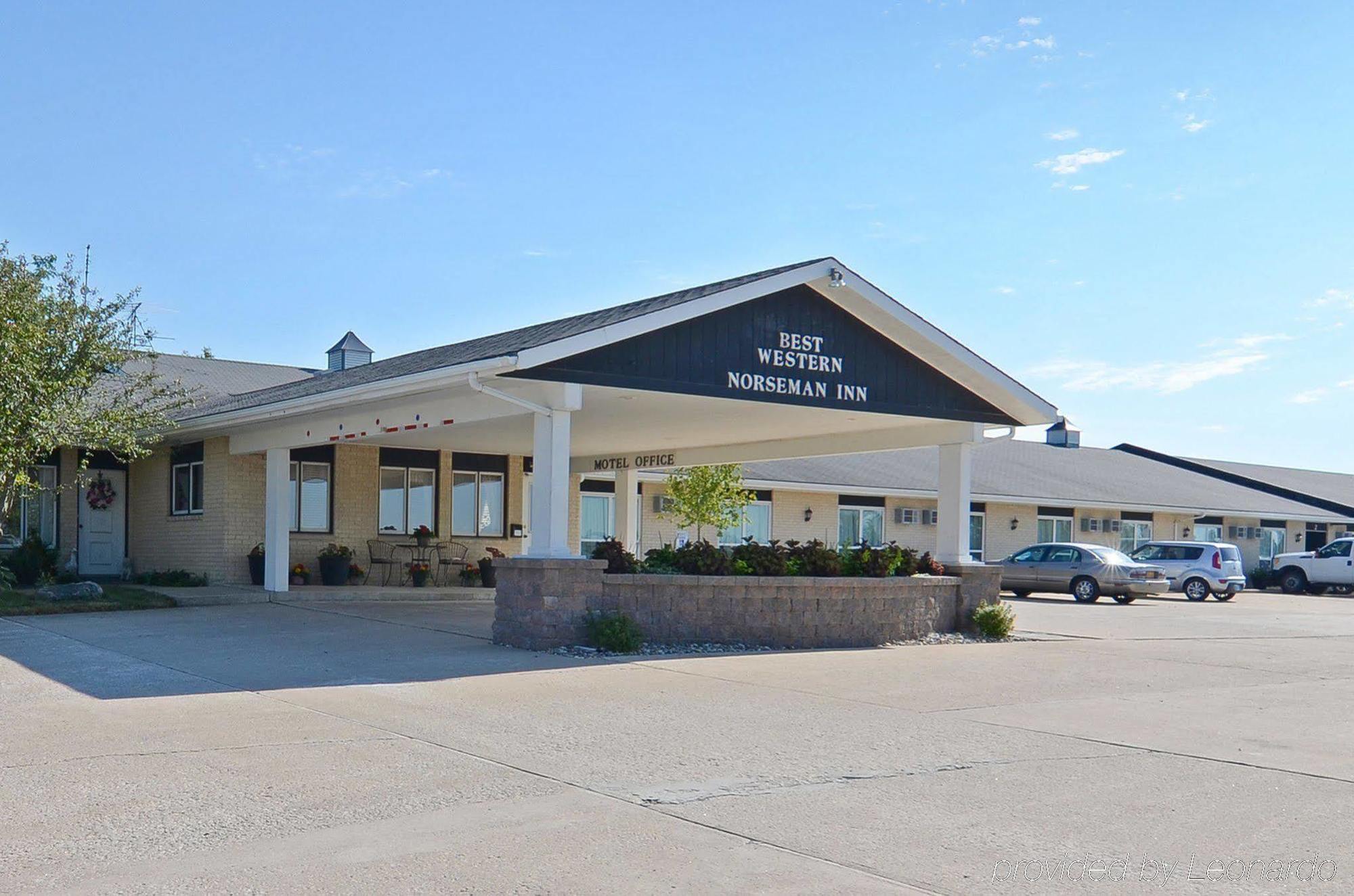 Super 8 By Wyndham Williams Hotel Kültér fotó